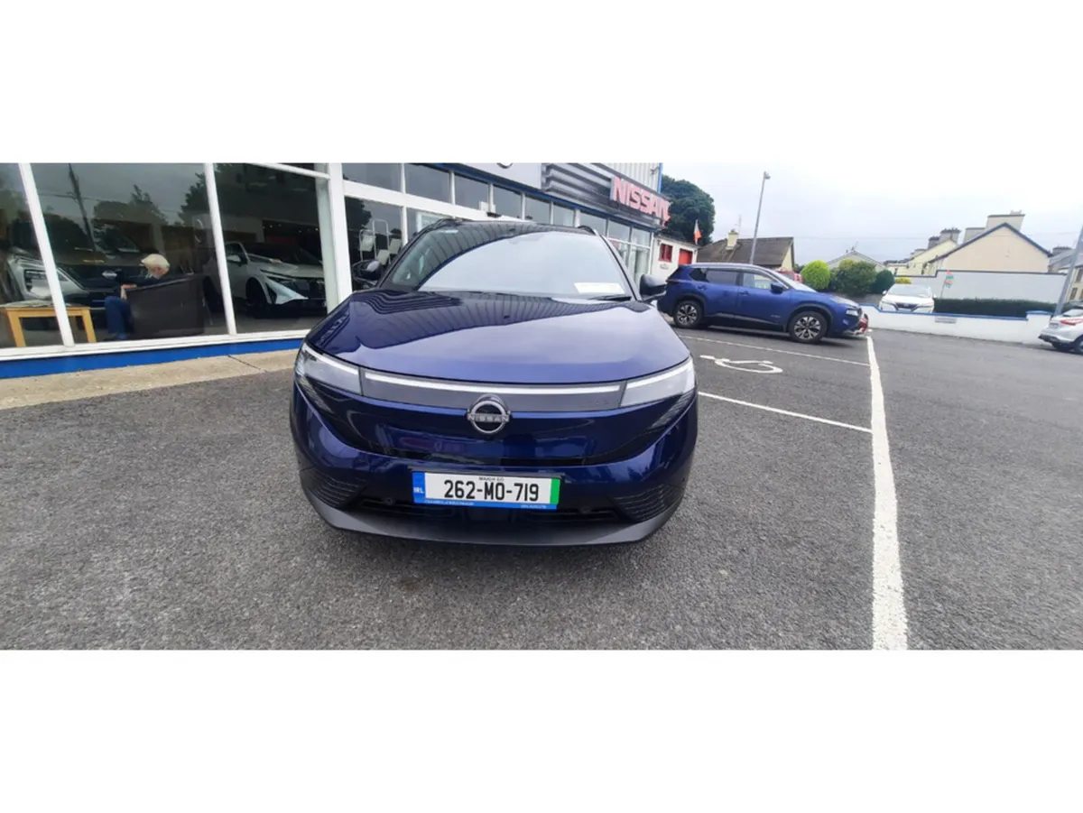 Nissan Leaf Hatchback, Electric, 2026, Blue