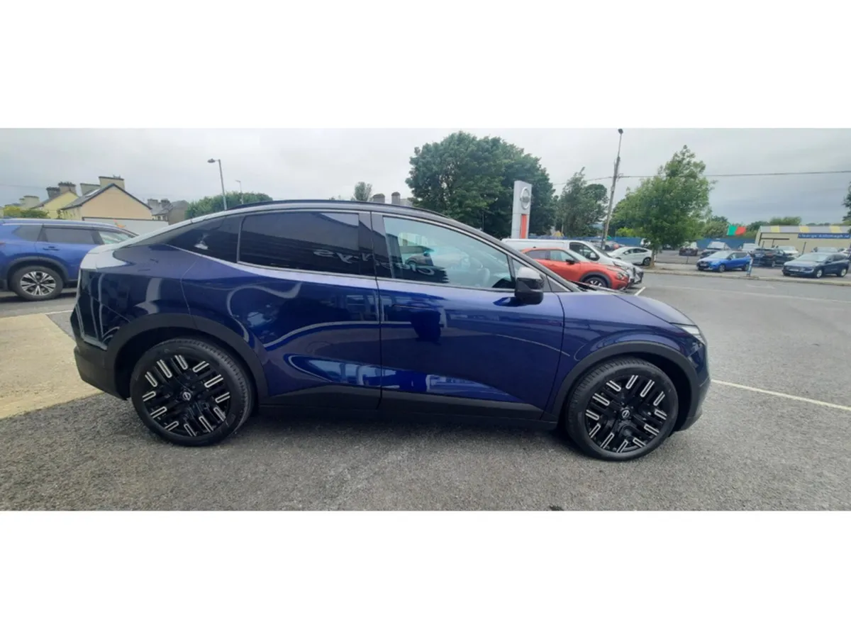 Nissan Leaf Hatchback, Electric, 2026, Blue