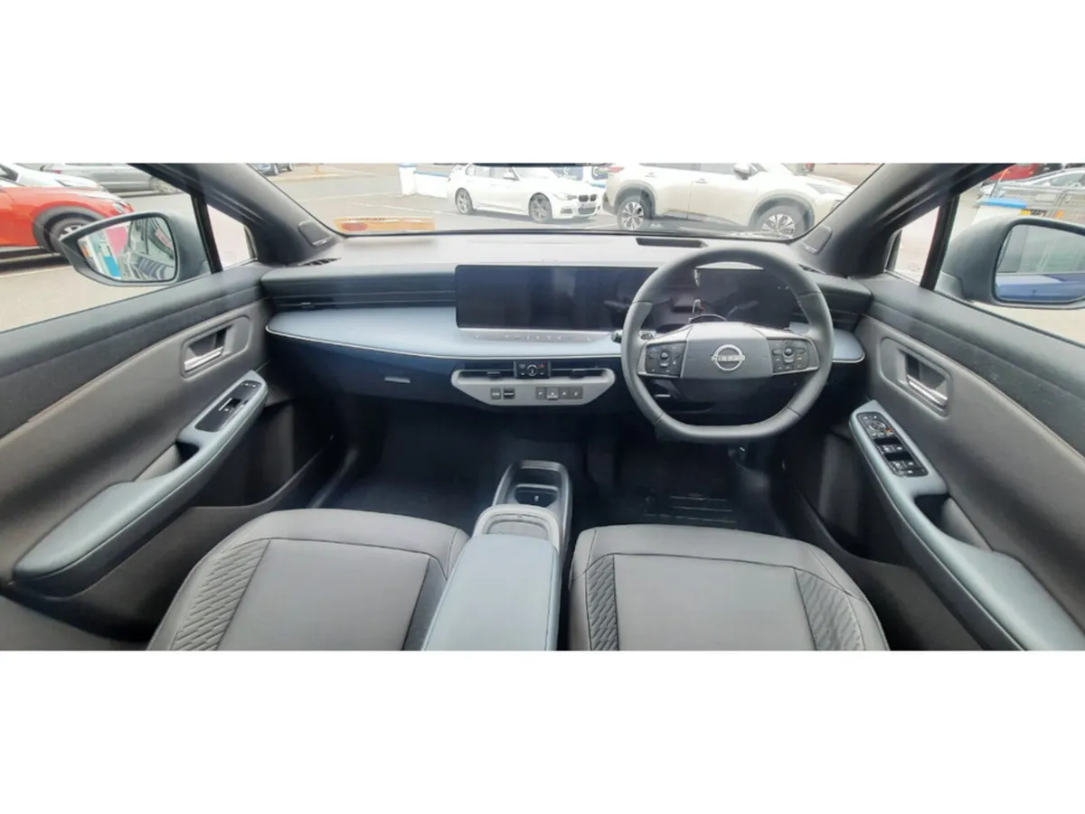 Nissan Leaf Hatchback, Electric, 2026, Blue
