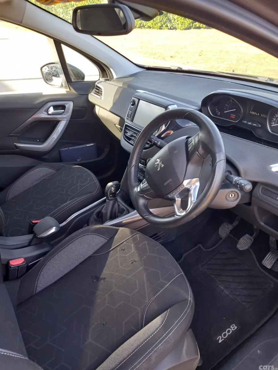 Peugeot 2008 Estate, Diesel, 2017, Grey