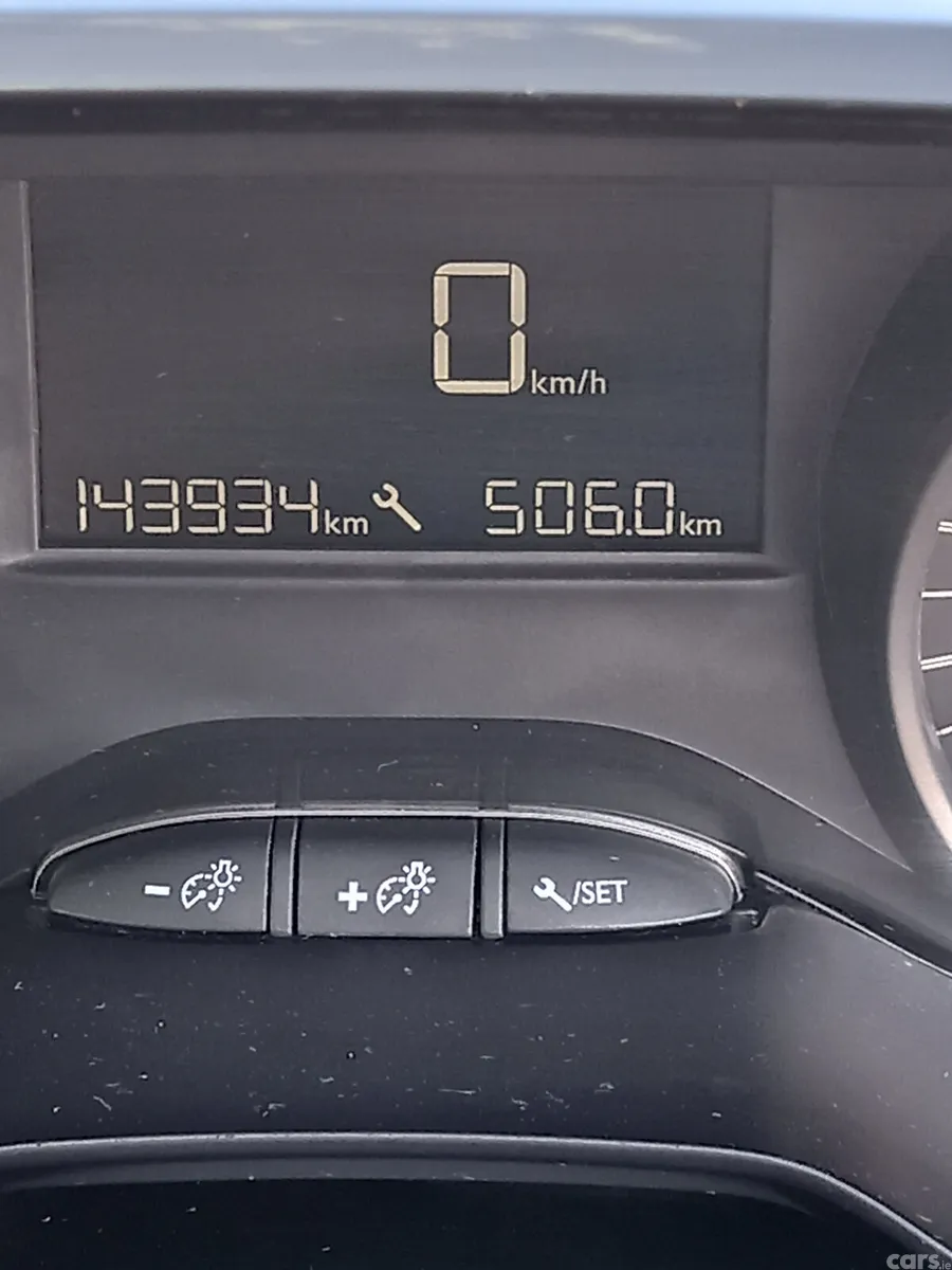 Peugeot 2008 Estate, Diesel, 2017, Grey