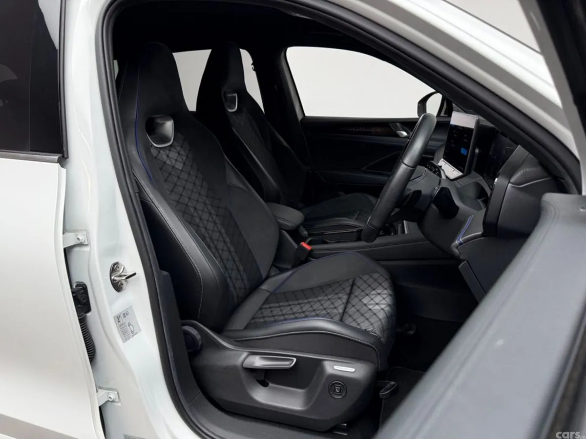 Volkswagen Tiguan SUV, Petrol Plug-in Hybrid, 2024, White