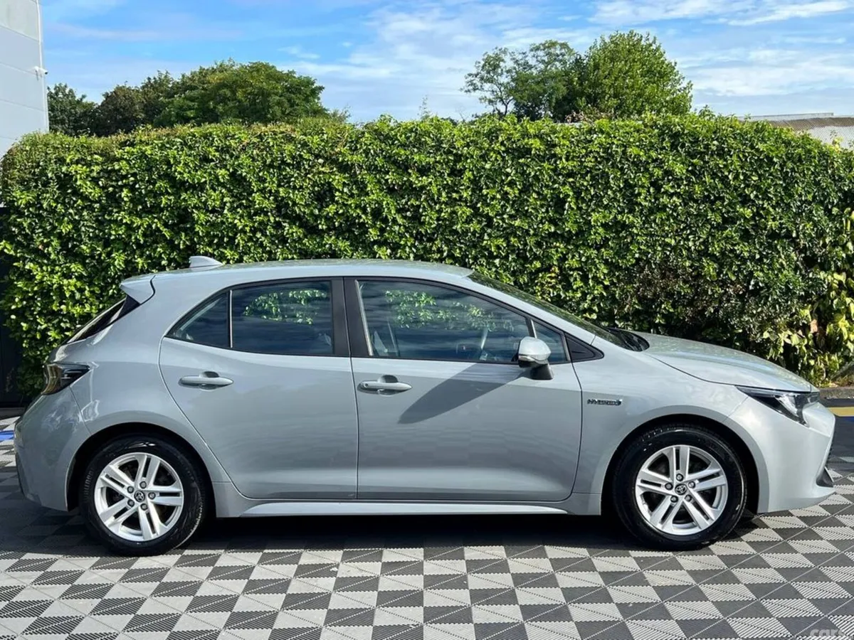 Toyota Corolla Hatchback, Petrol Hybrid, 2022, Grey