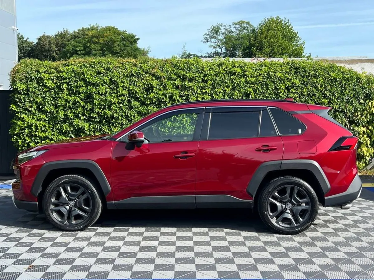 Toyota RAV4 SUV, Petrol Hybrid, 2023, Red