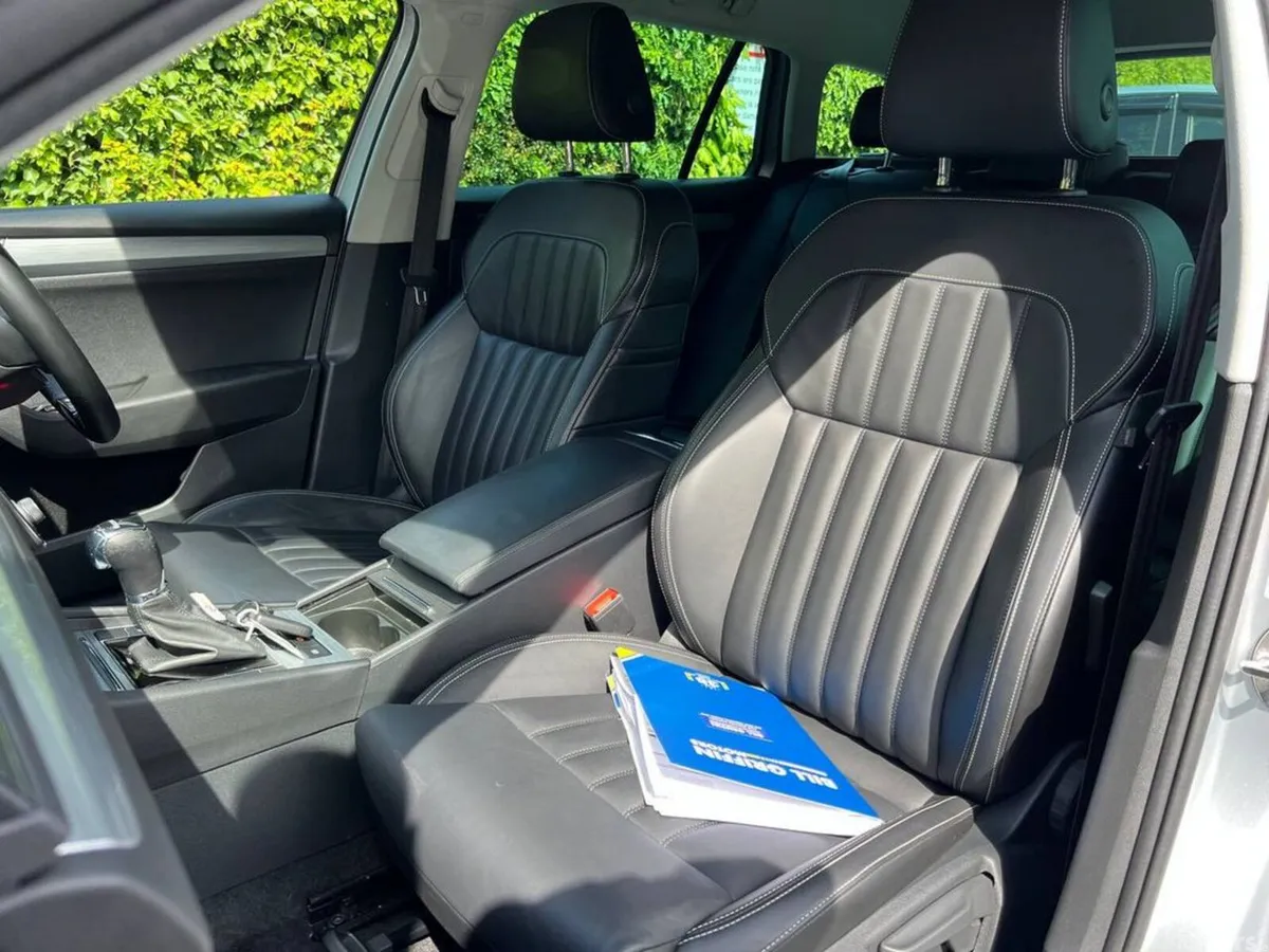 Skoda Superb Estate, Petrol Plug-in Hybrid, 2023, Silver
