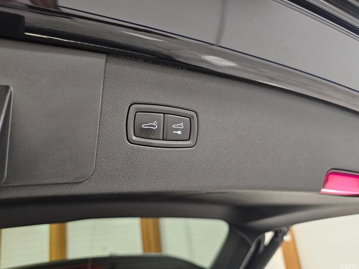 Porsche Cayenne SUV, Petrol Plug-in Hybrid, 2023, Blue