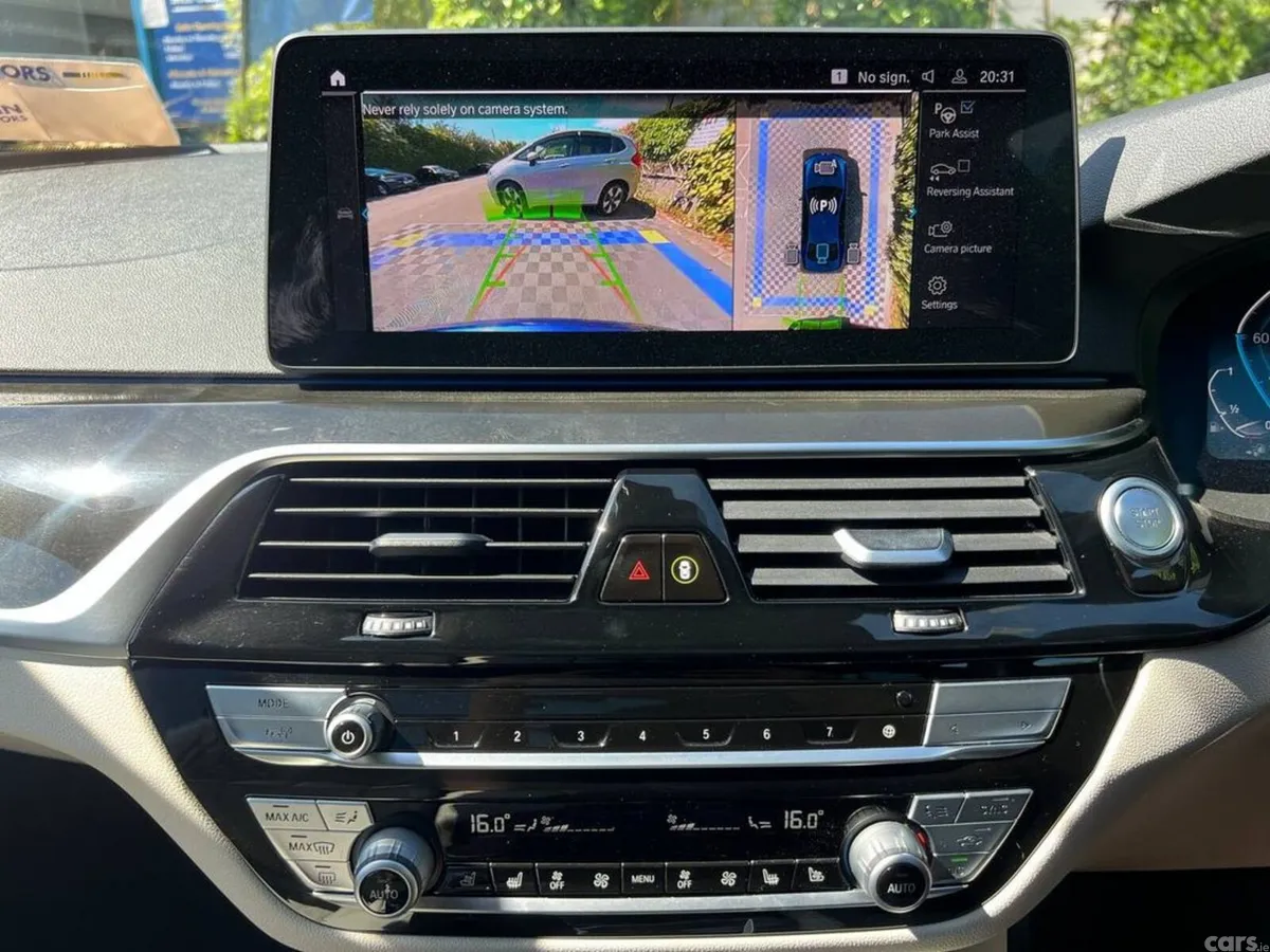 BMW 5-Series Saloon, Petrol Plug-in Hybrid, 2021, Blue