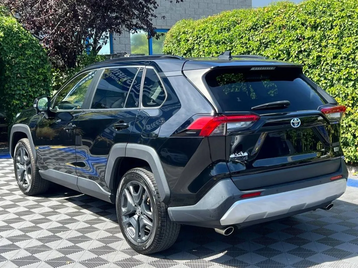 Toyota RAV4 SUV, Petrol Hybrid, 2023, Black