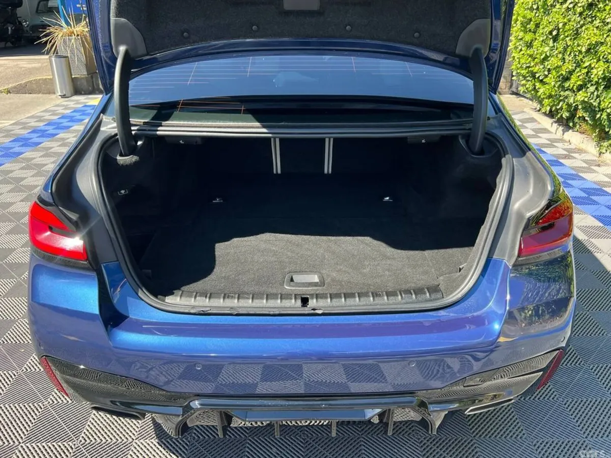 BMW 5-Series Saloon, Petrol Plug-in Hybrid, 2021, Blue