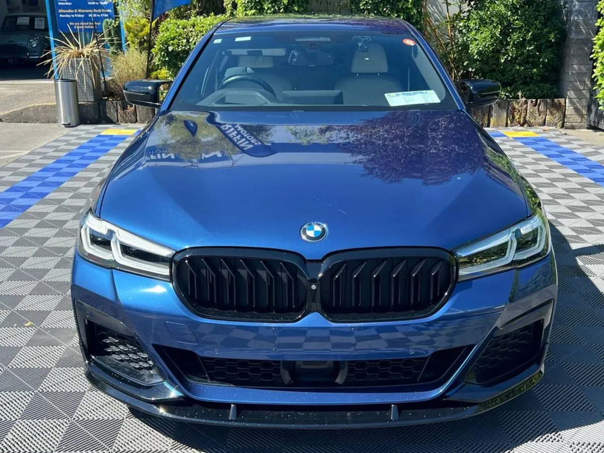 BMW 5-Series Saloon, Petrol Plug-in Hybrid, 2021, Blue