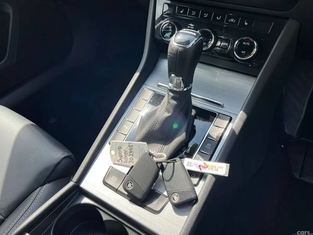 Skoda Superb Estate, Petrol Plug-in Hybrid, 2023, Silver