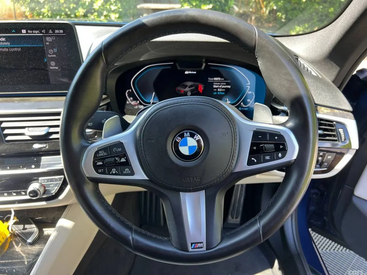 BMW 5-Series Saloon, Petrol Plug-in Hybrid, 2021, Blue