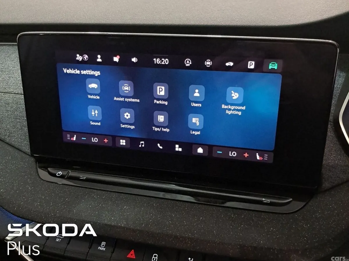 Skoda Octavia Saloon, Petrol, 2025, White