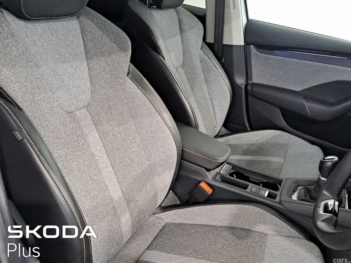 Skoda Octavia Saloon, Petrol, 2025, White