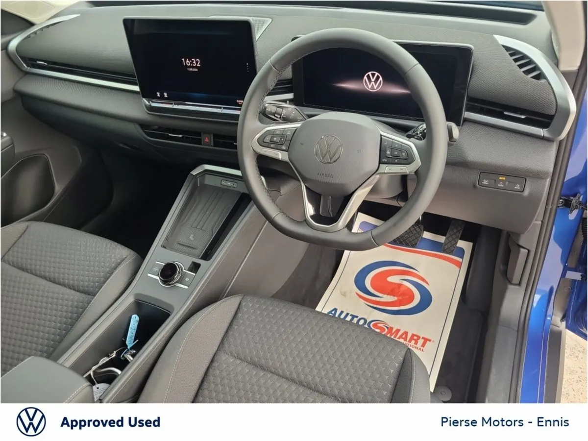 Volkswagen T-Roc SUV, Petrol, 2026, Blue