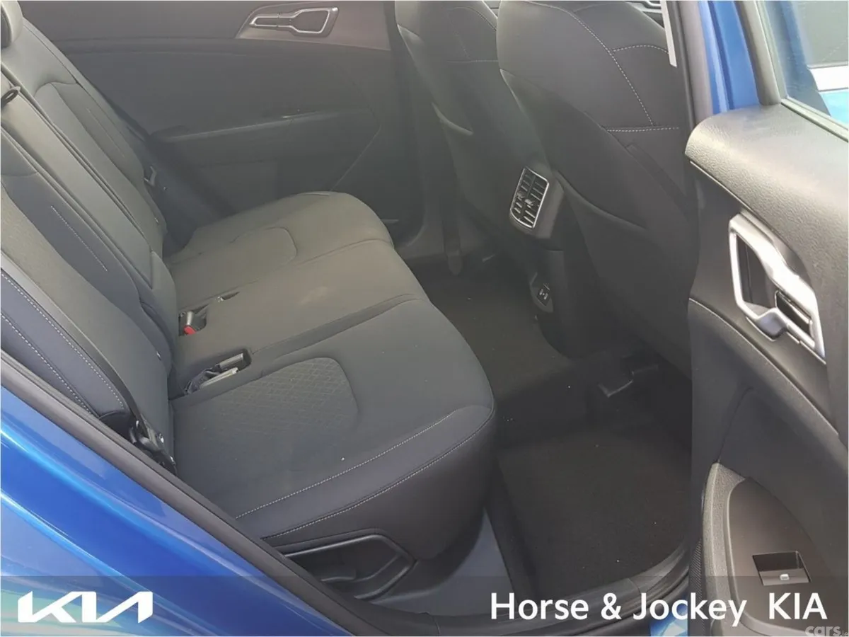Kia Sportage SUV, Diesel Hybrid, 2026, Blue