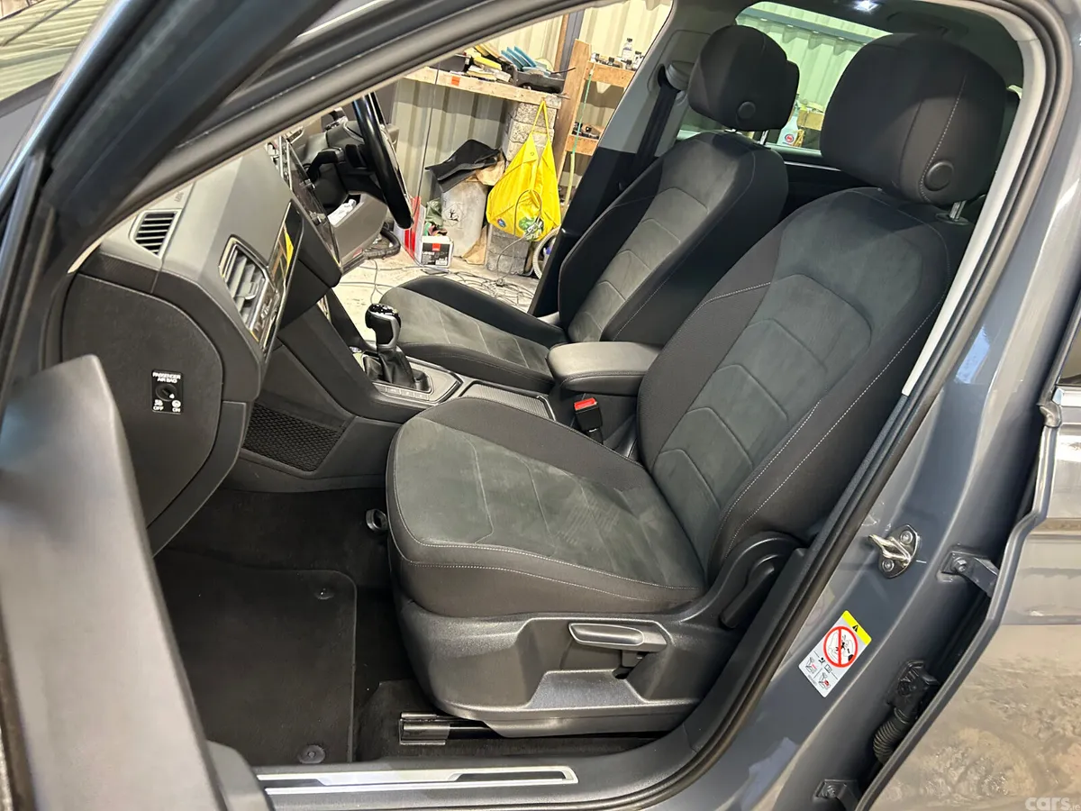 Volkswagen Tiguan SUV, Diesel, 2023, Grey