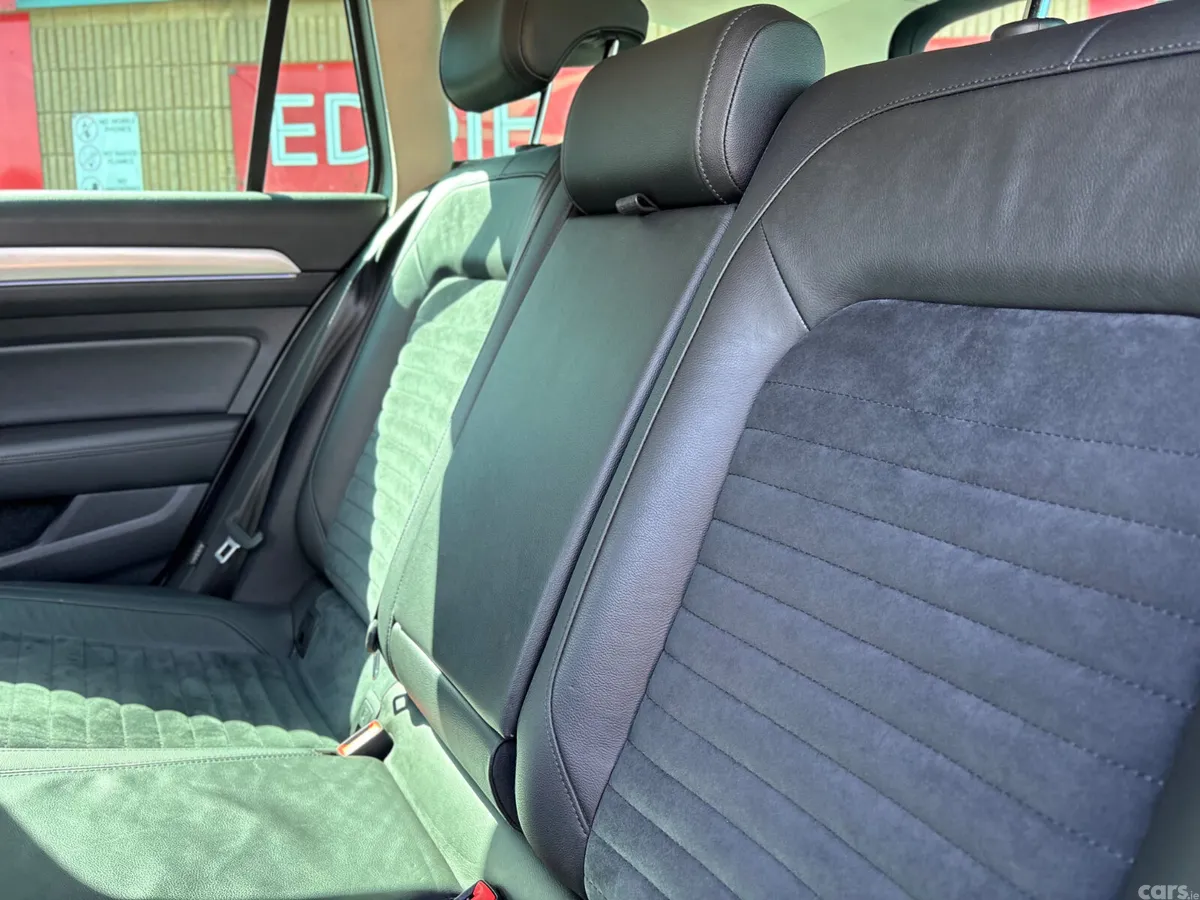 Volkswagen Passat Estate, Petrol Plug-in Hybrid, 2017, Silver