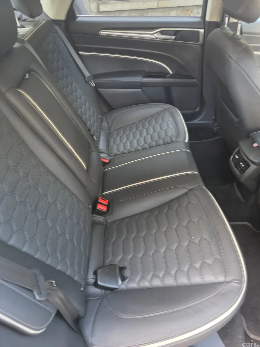 Ford Mondeo Hatchback, Diesel, 2020, Grey