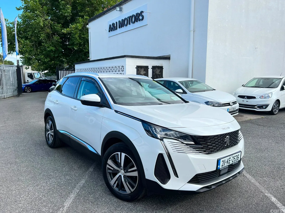 Peugeot 3008 MPV, Petrol, 2021, White