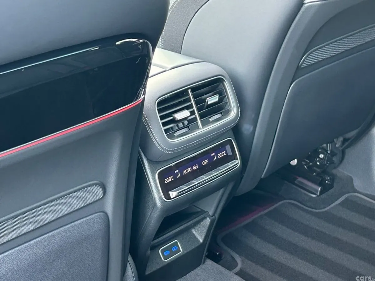 Mercedes-Benz GLE Estate, Petrol Plug-in Hybrid, 2025, Black