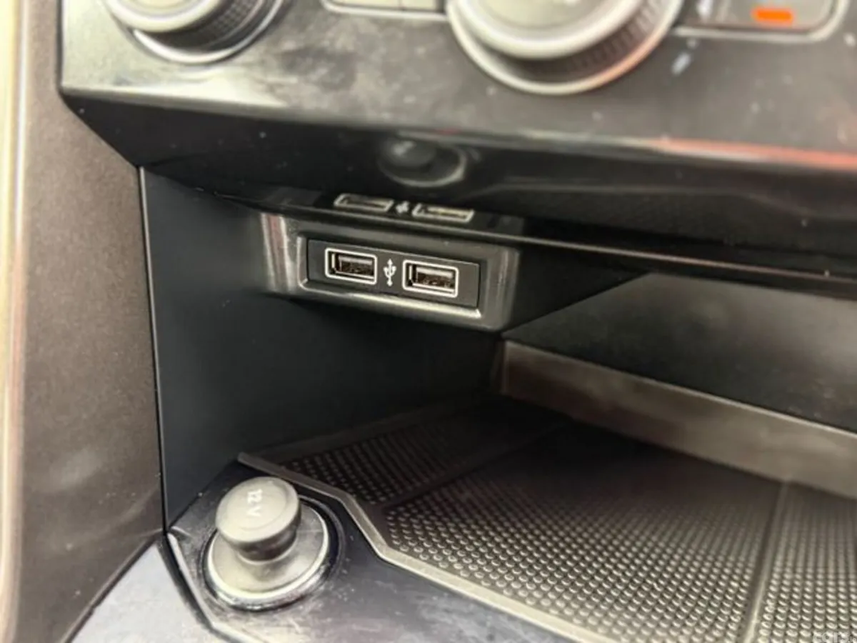 Volkswagen T-Roc Hatchback, Diesel, 2019, Grey