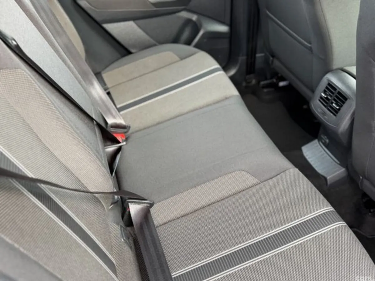 Volkswagen T-Roc Hatchback, Diesel, 2019, Grey