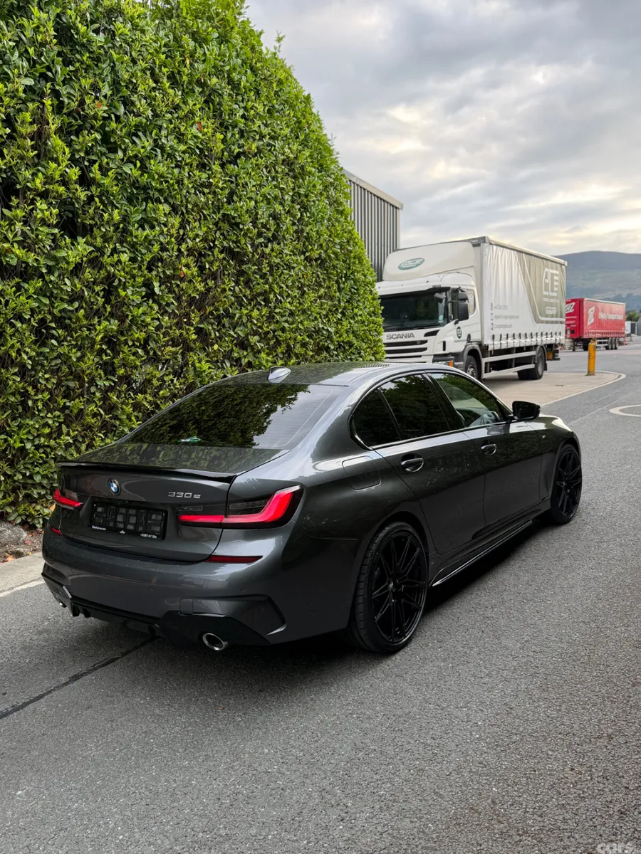 BMW 3-Series Saloon, Petrol Plug-in Hybrid, 2019, Grey