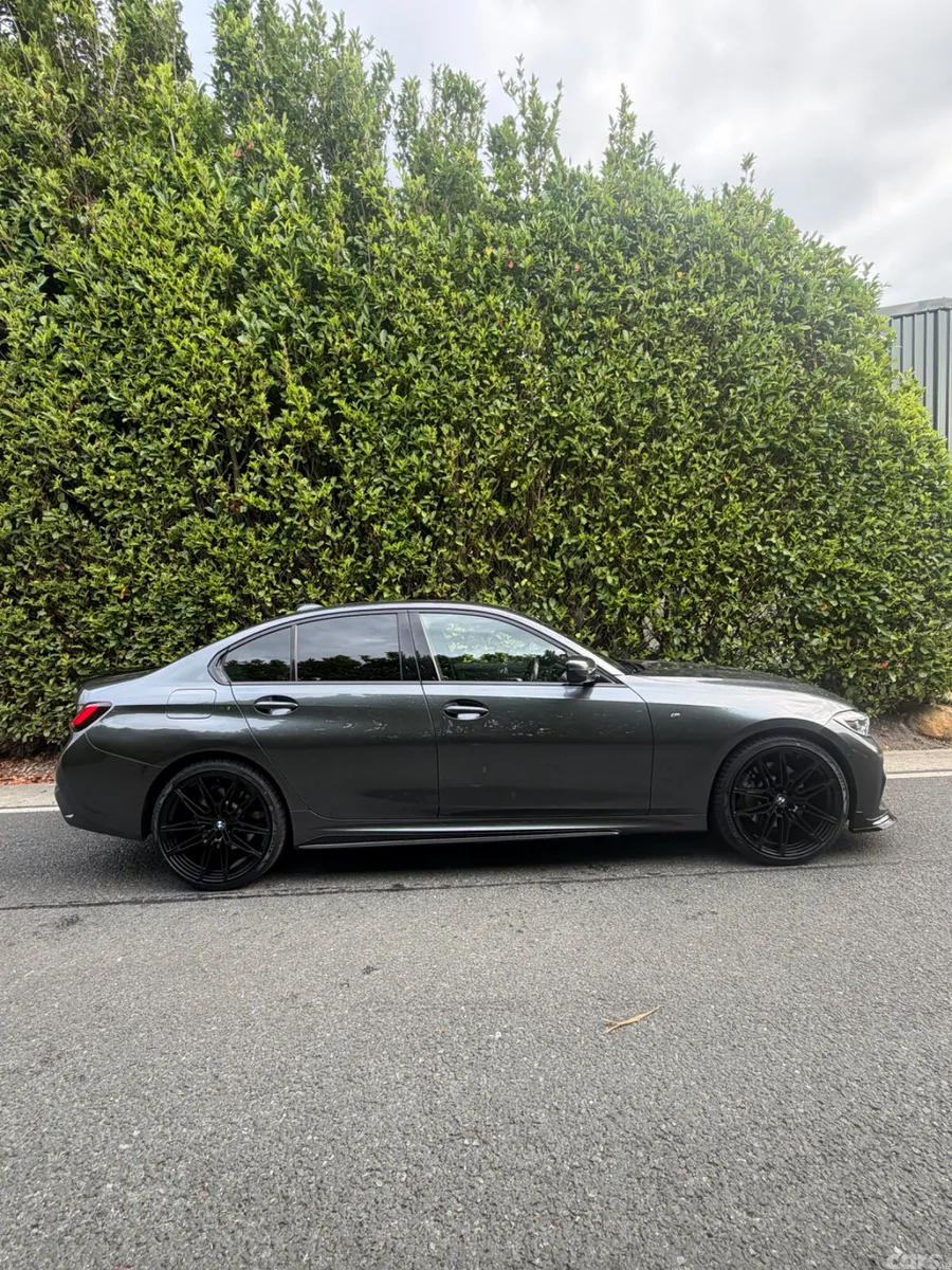 BMW 3-Series Saloon, Petrol Plug-in Hybrid, 2019, Grey