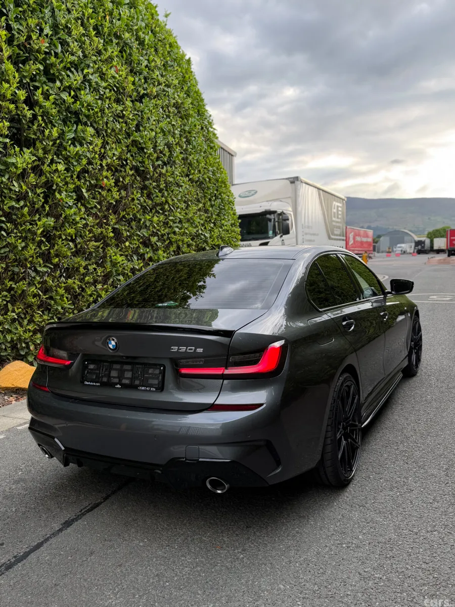 BMW 3-Series Saloon, Petrol Plug-in Hybrid, 2019, Grey