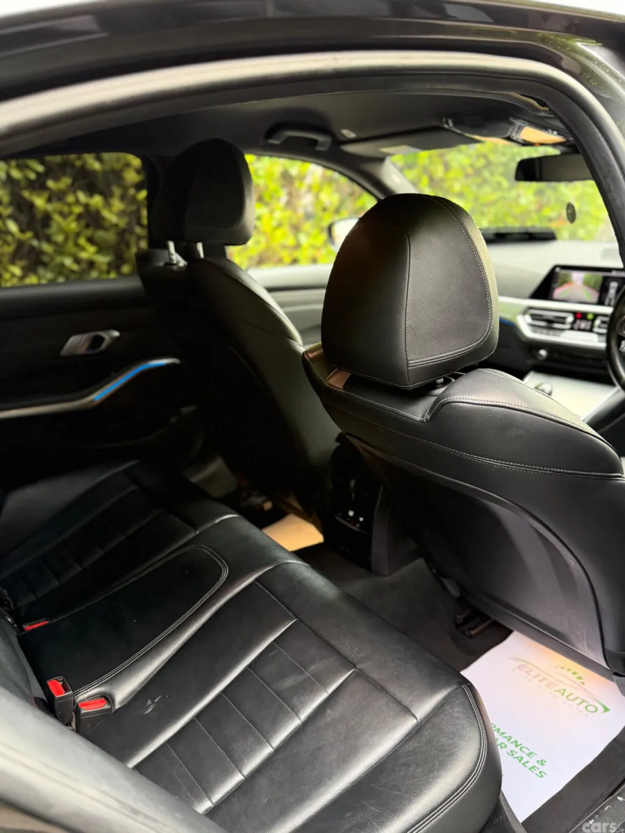 BMW 3-Series Saloon, Petrol Plug-in Hybrid, 2019, Grey