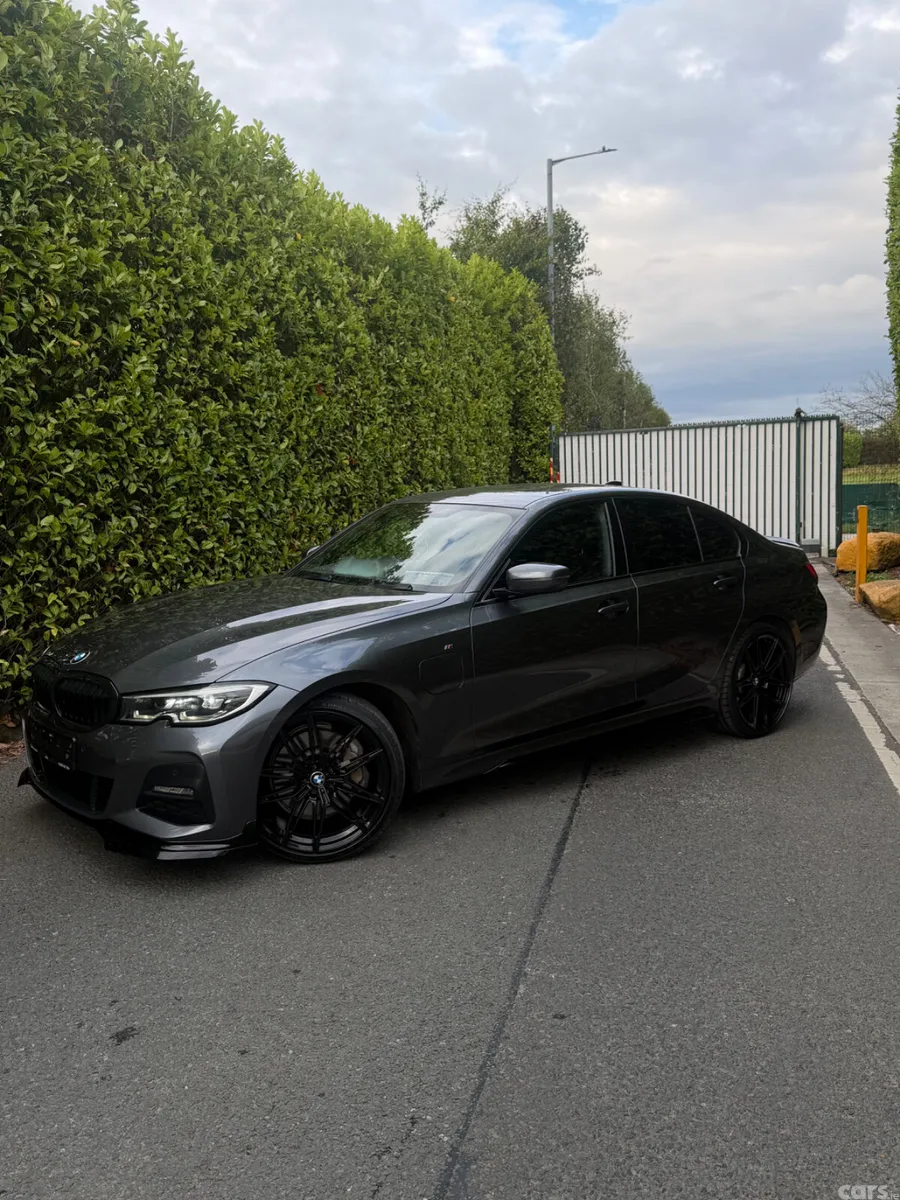 BMW 3-Series Saloon, Petrol Plug-in Hybrid, 2019, Grey