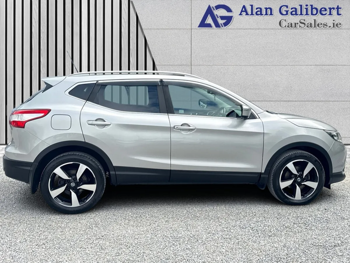 Nissan Qashqai MPV, Diesel, 2017, Grey