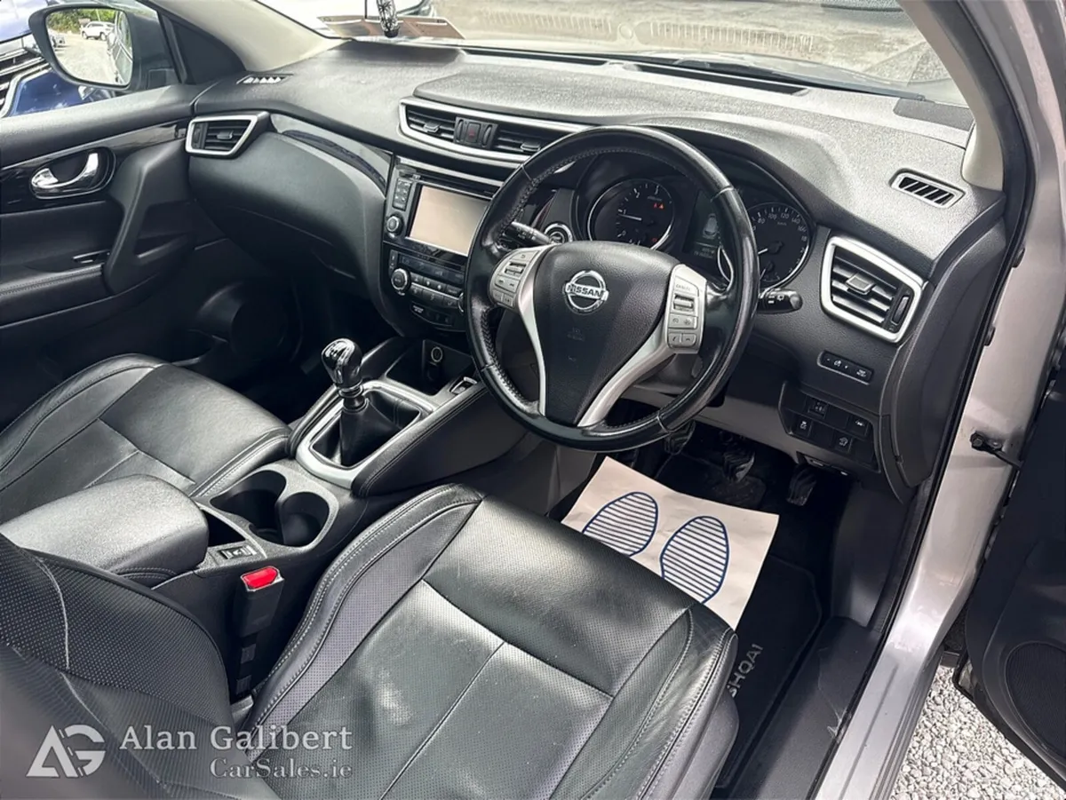 Nissan Qashqai MPV, Diesel, 2017, Grey