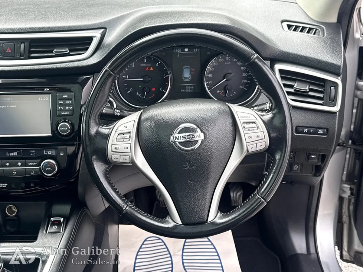 Nissan Qashqai MPV, Diesel, 2017, Grey