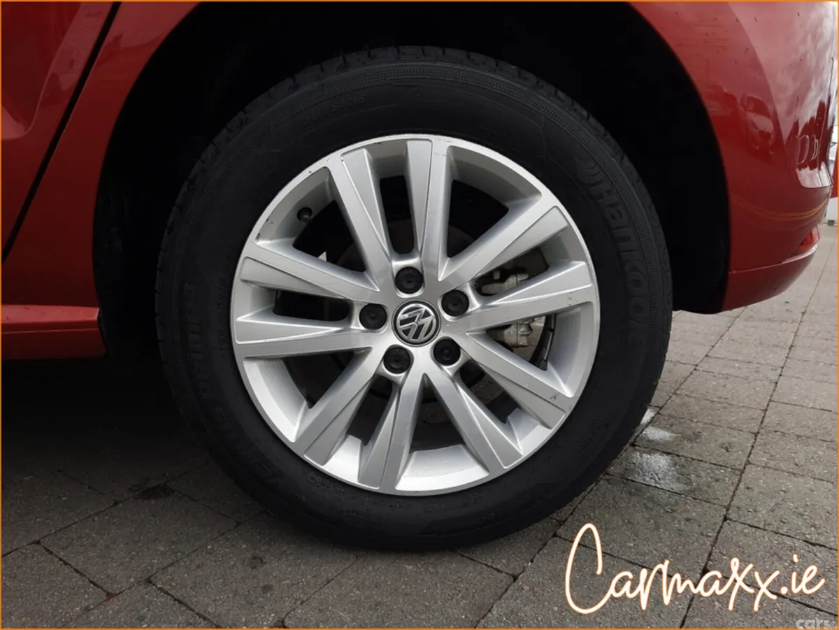 Volkswagen Polo Hatchback, Petrol, 2017, Red