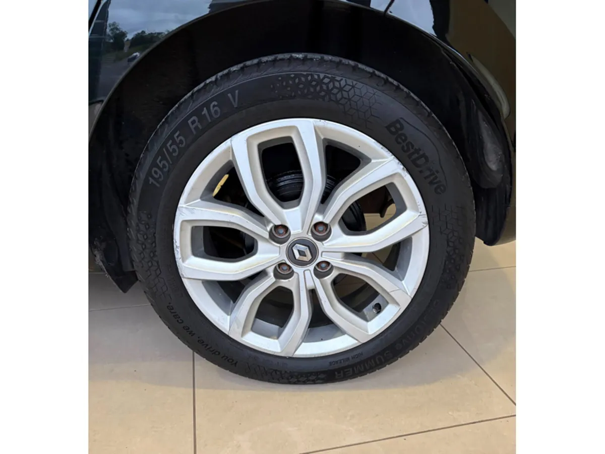 Renault Clio Hatchback, Diesel, 2019, Black