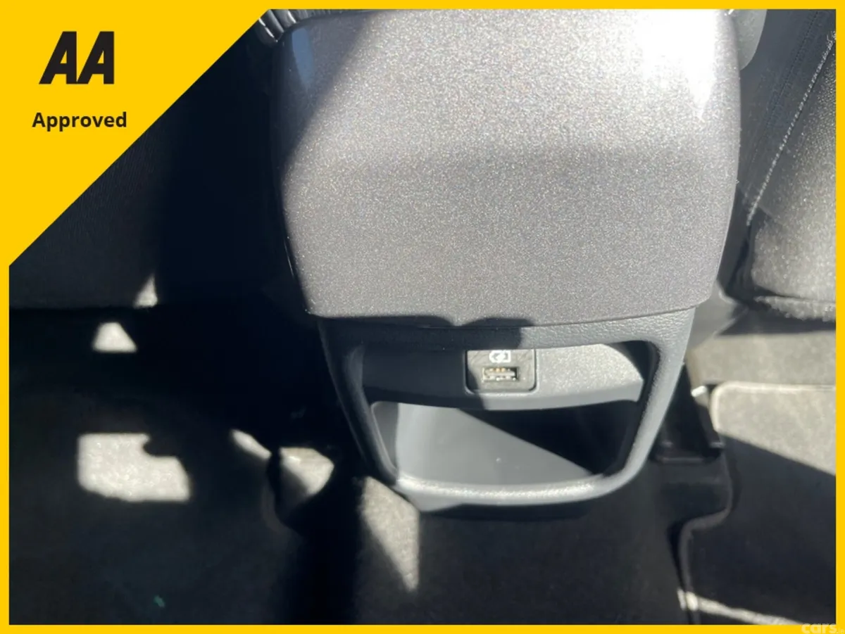Nissan Juke Hatchback, Petrol Hybrid, 2023, Grey