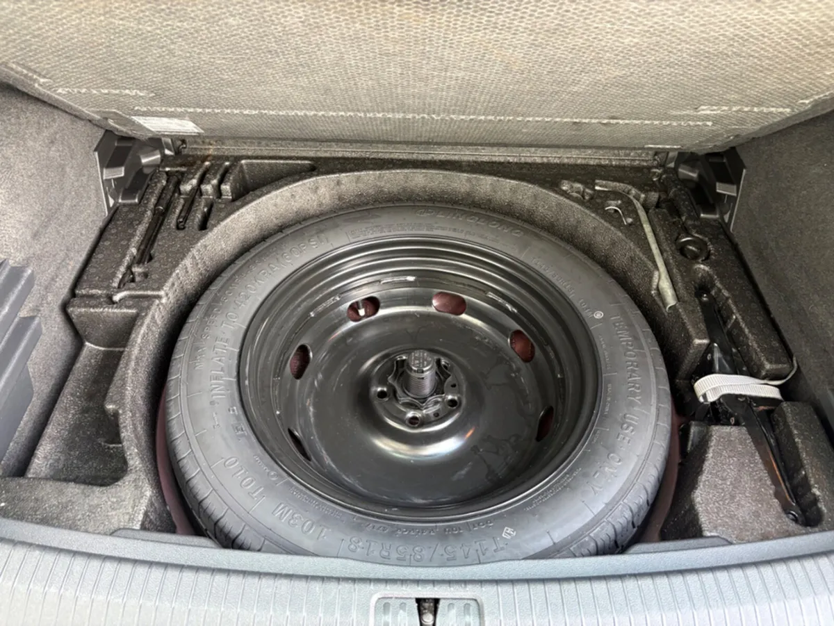 Volkswagen Tiguan SUV, Diesel, 2018, Red