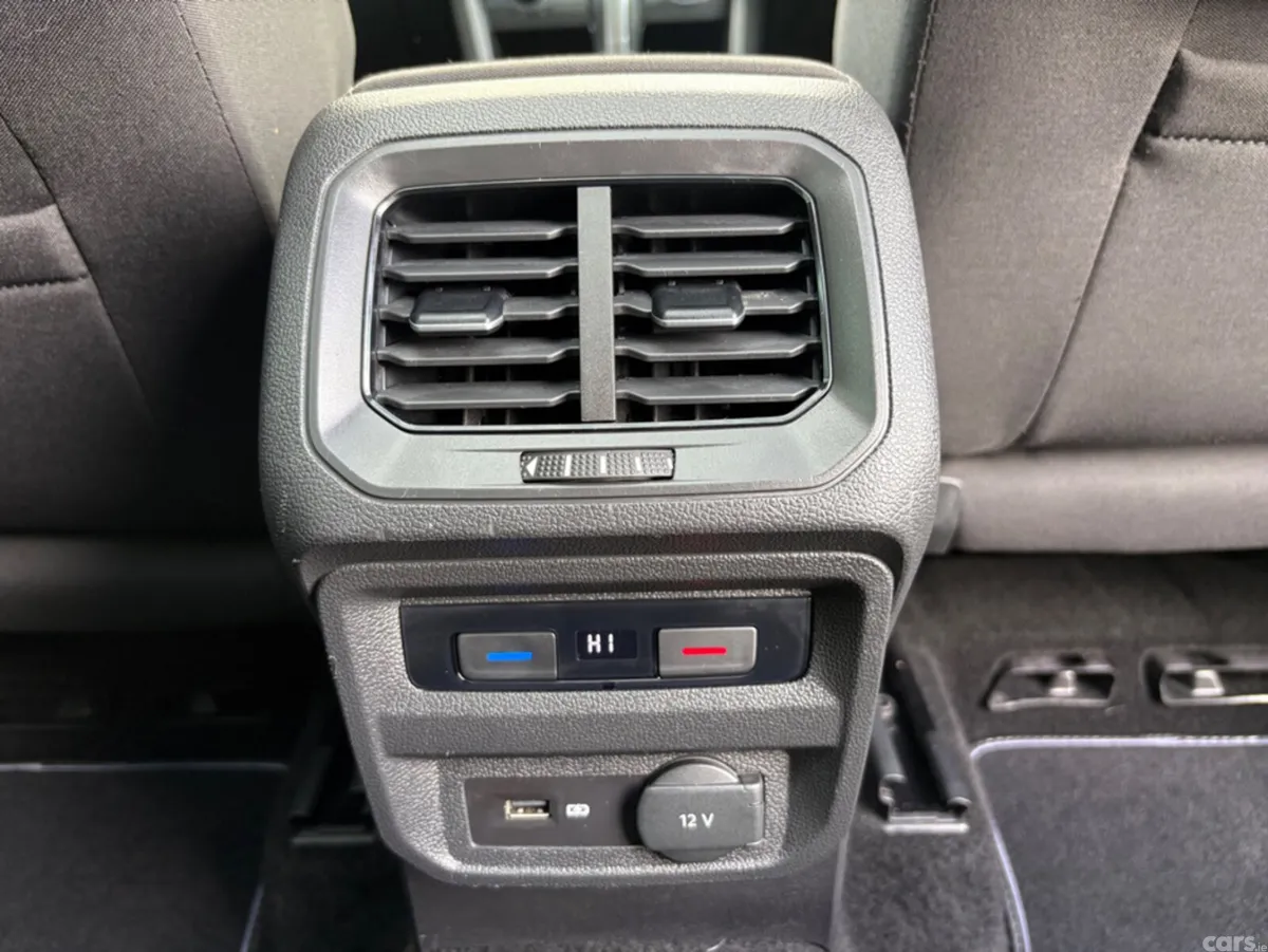 Volkswagen Tiguan SUV, Diesel, 2018, Red