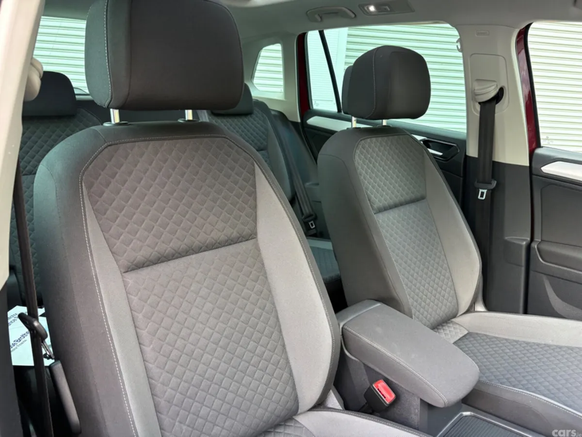Volkswagen Tiguan SUV, Diesel, 2018, Red