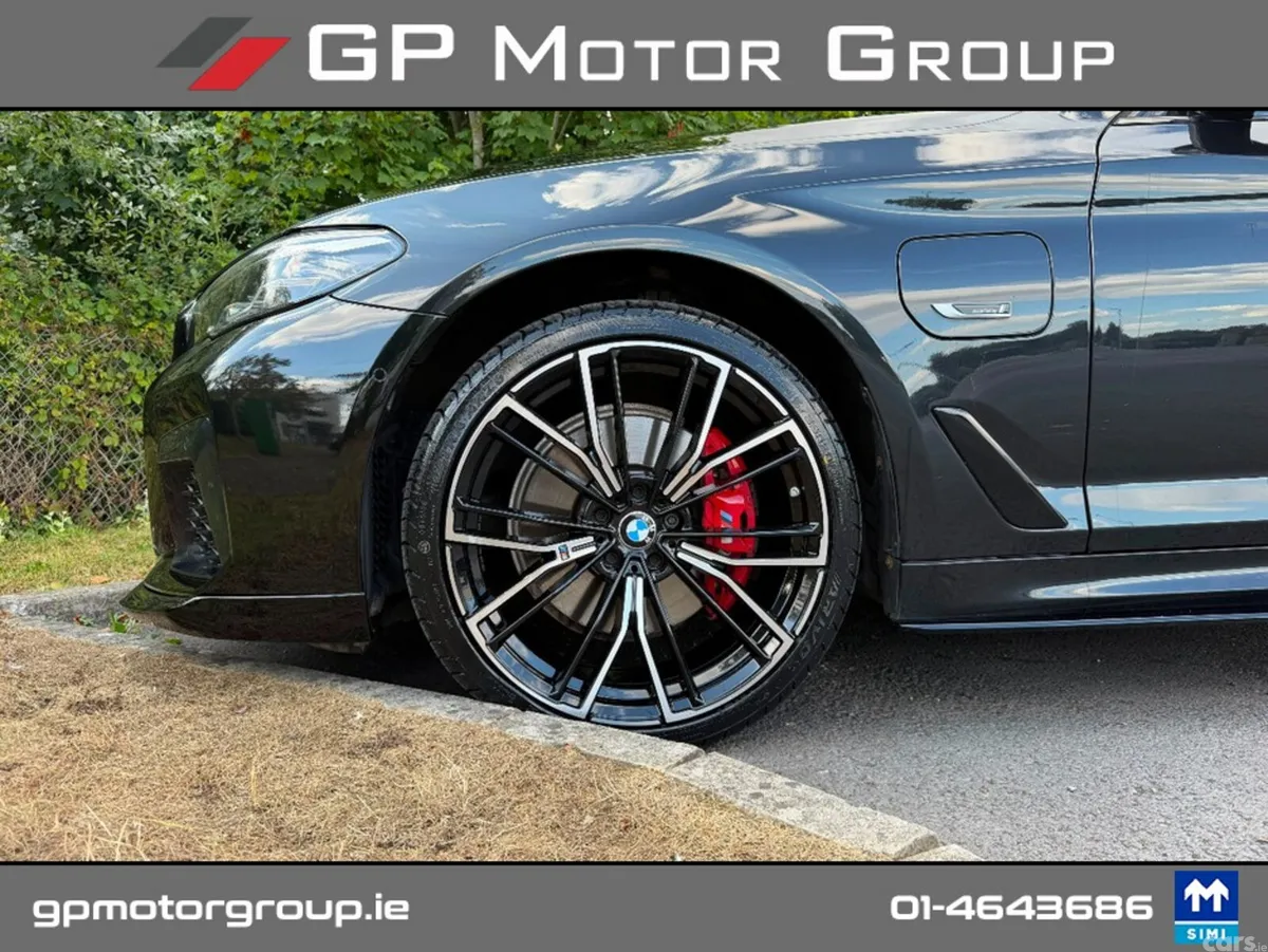 BMW 5-Series Saloon, Petrol Plug-in Hybrid, 2022, Black