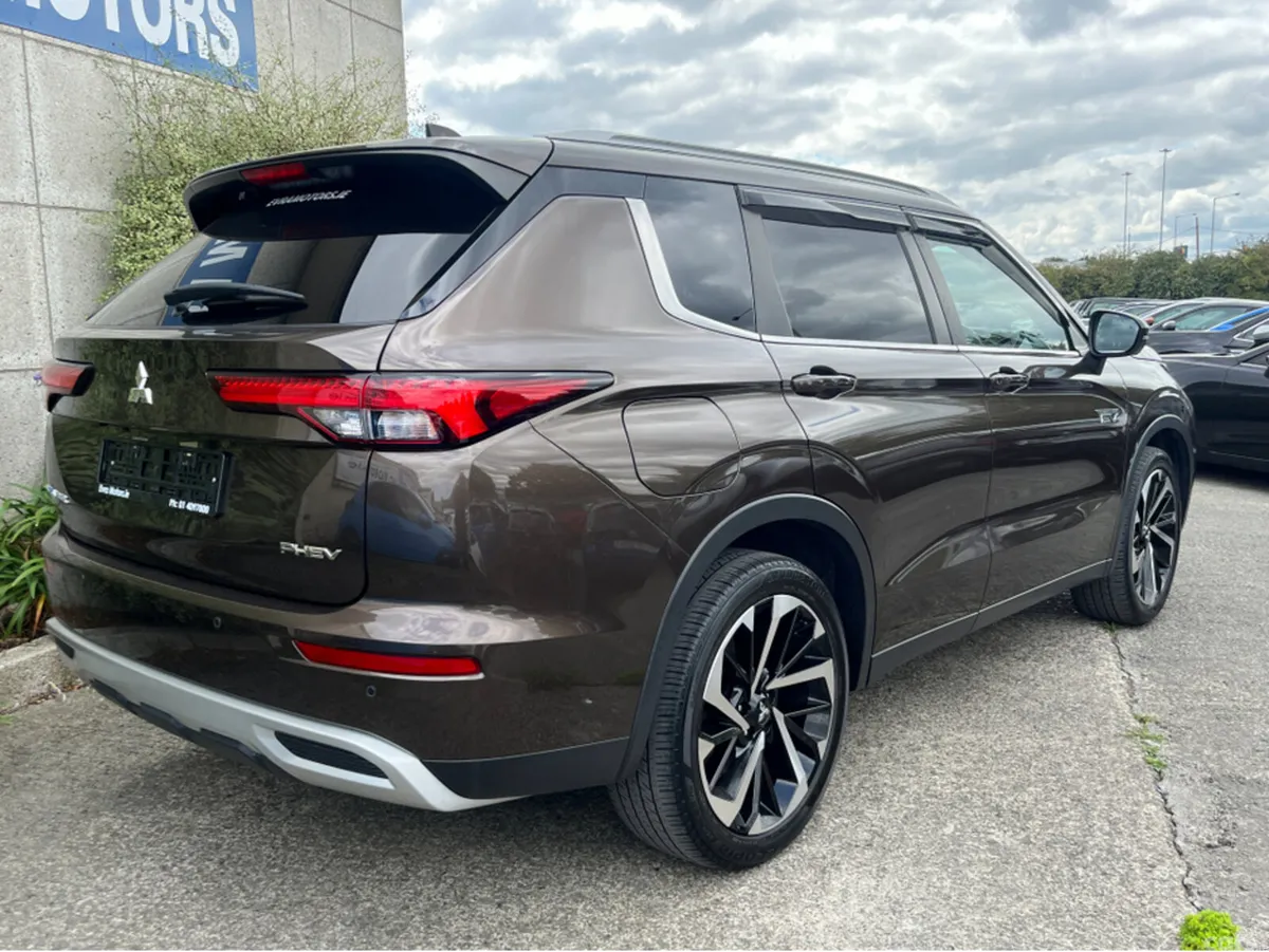 Mitsubishi Outlander SUV, Petrol Plug-in Hybrid, 2023, Brown