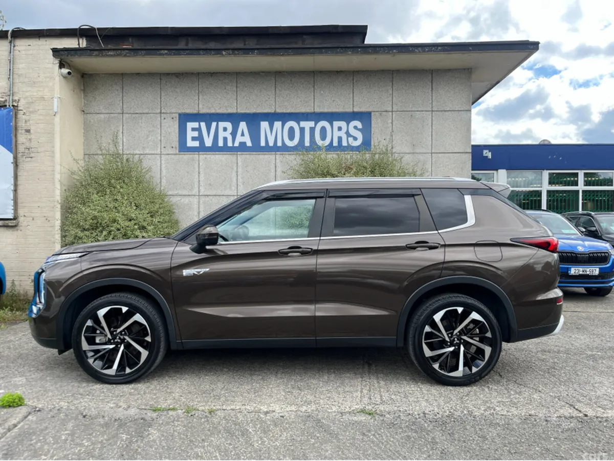 Mitsubishi Outlander SUV, Petrol Plug-in Hybrid, 2023, Brown