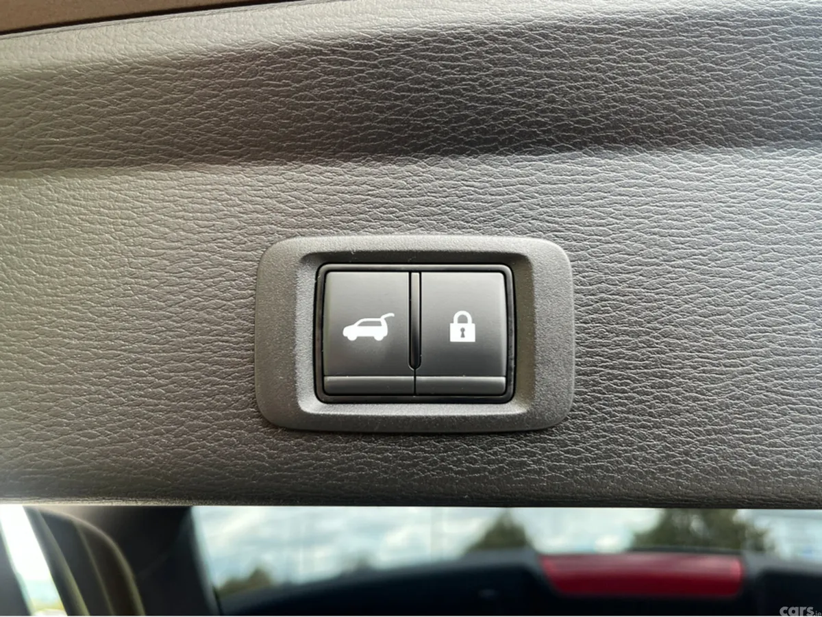 Mitsubishi Outlander SUV, Petrol Plug-in Hybrid, 2023, Brown