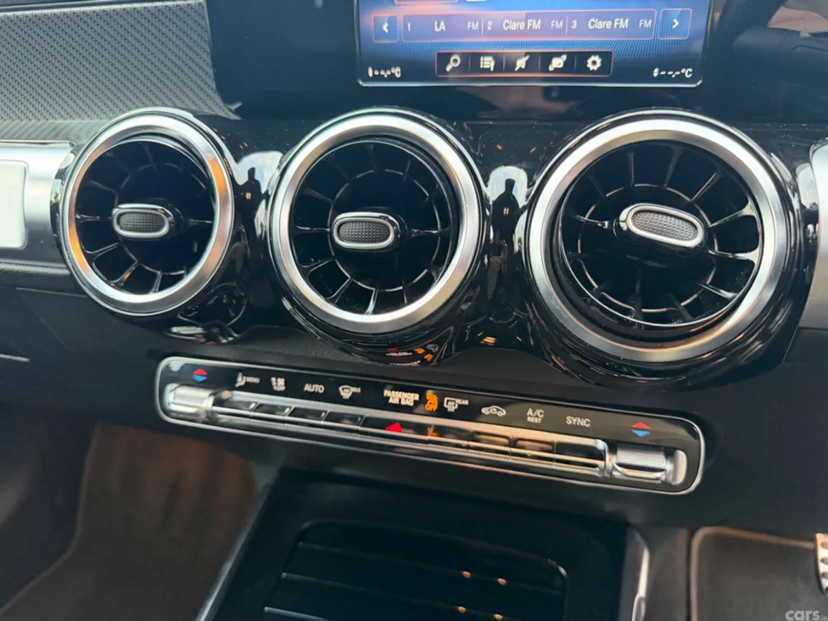 Mercedes-Benz GLB SUV, Diesel, 2021, Blue
