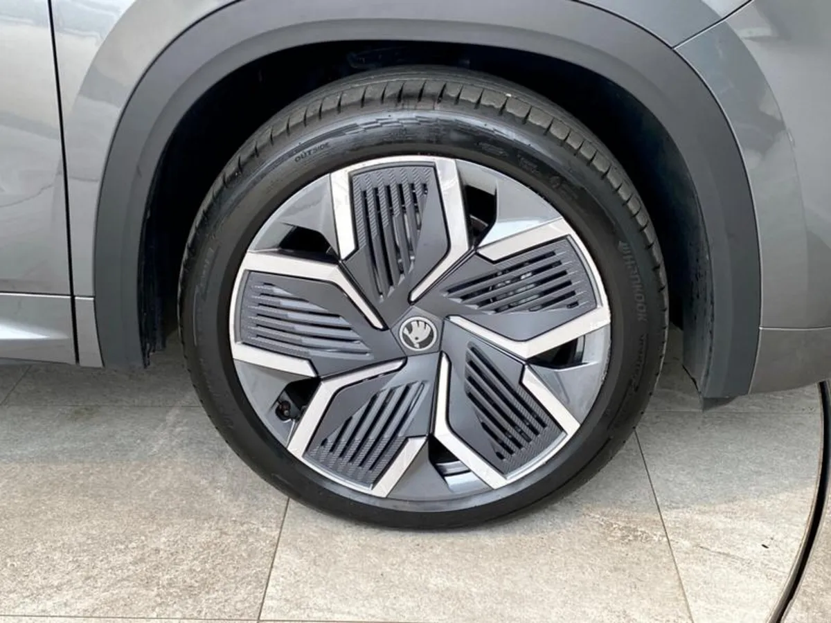 Skoda Kodiaq SUV, Petrol Hybrid, 2025, Grey