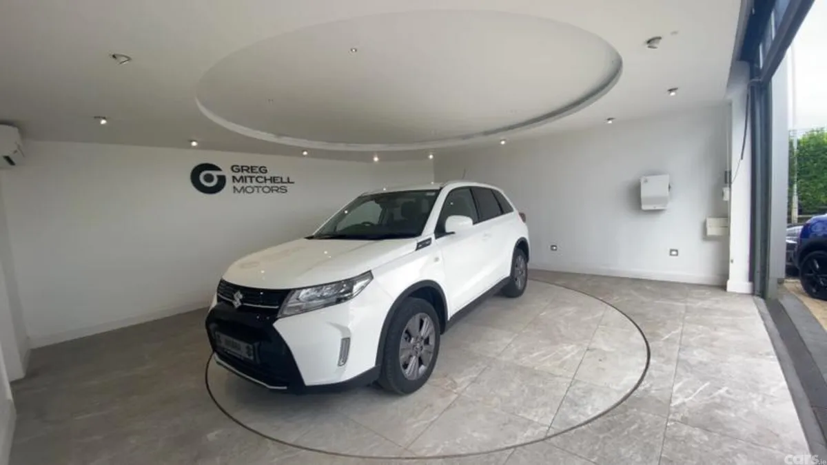 Suzuki Vitara SUV, Petrol Hybrid, 2025, White