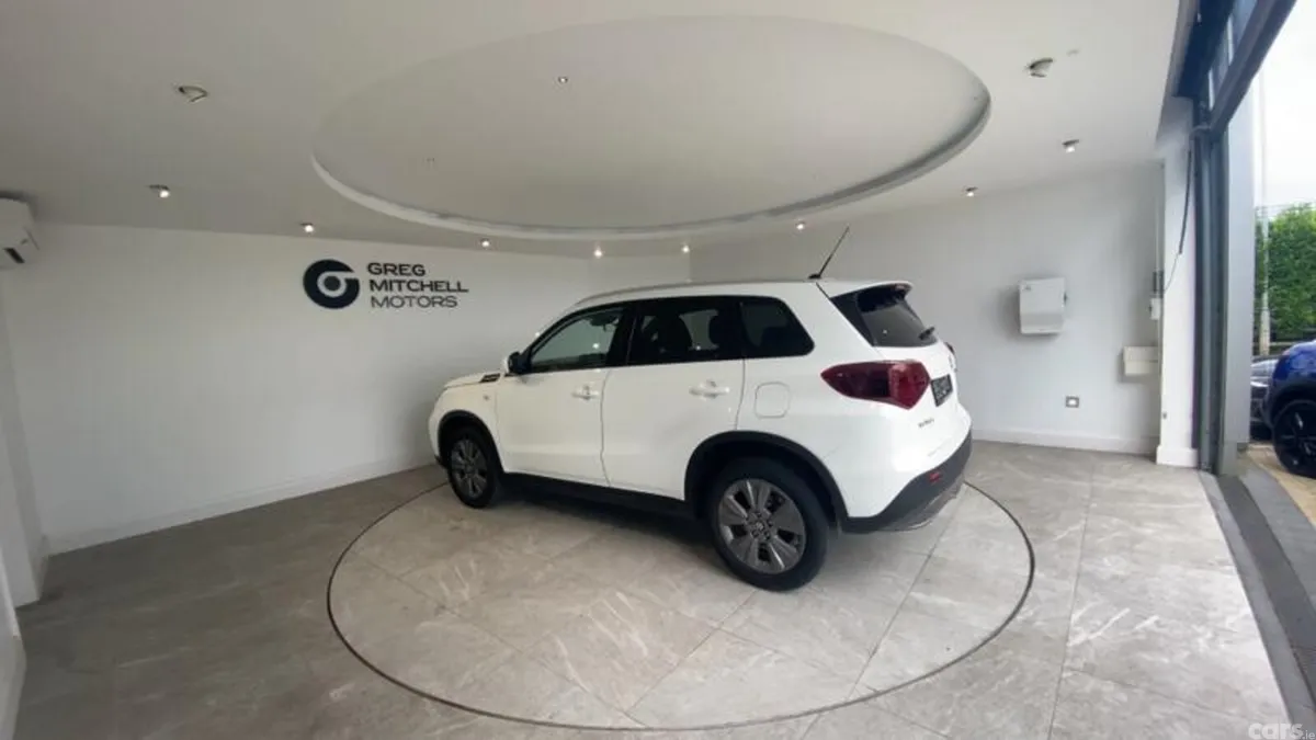 Suzuki Vitara SUV, Petrol Hybrid, 2025, White