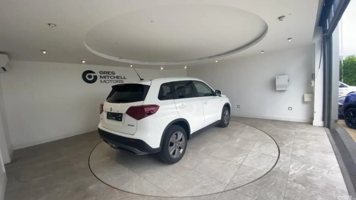 Suzuki Vitara SUV, Petrol Hybrid, 2025, White